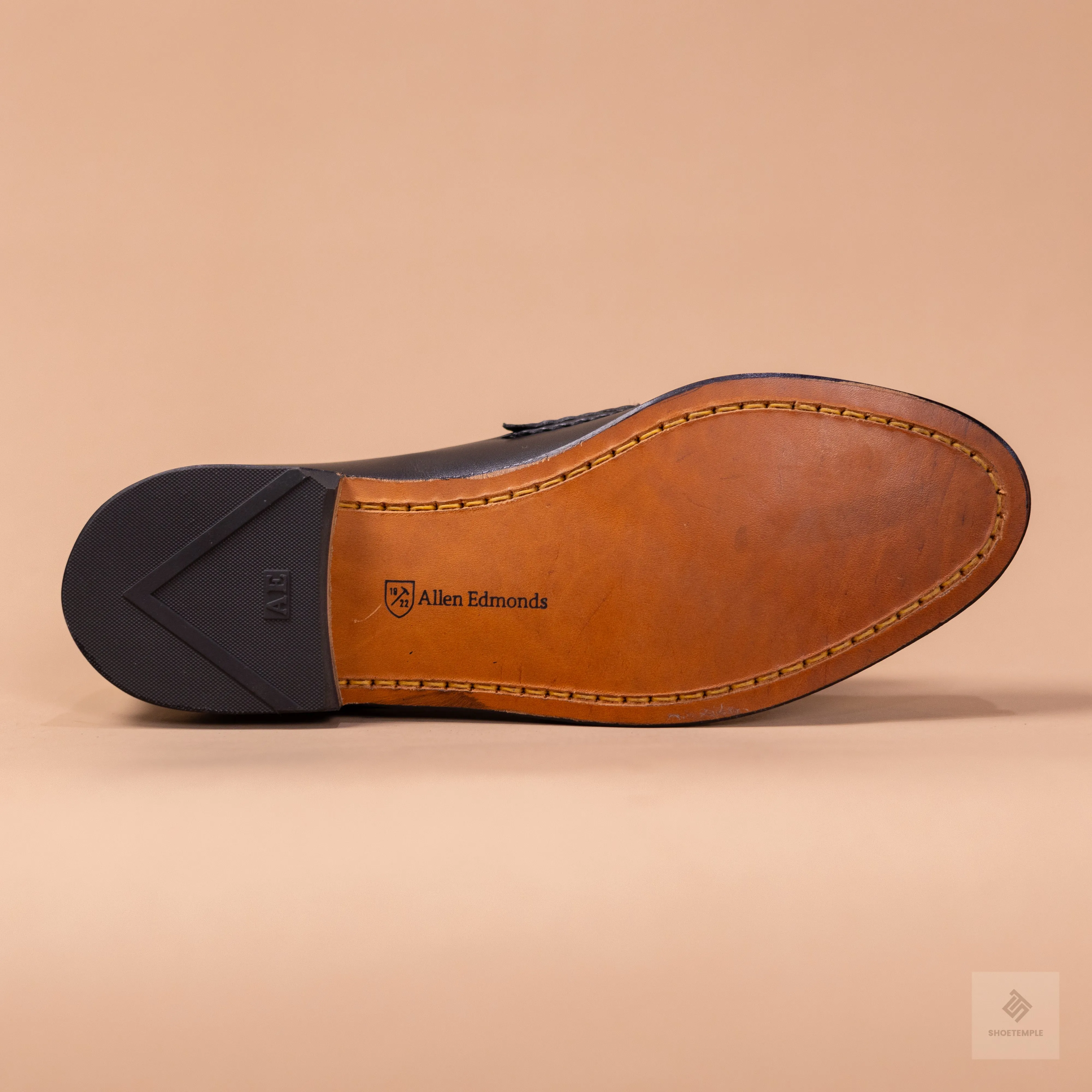 Allen Edmonds Tassel Loafer - Black