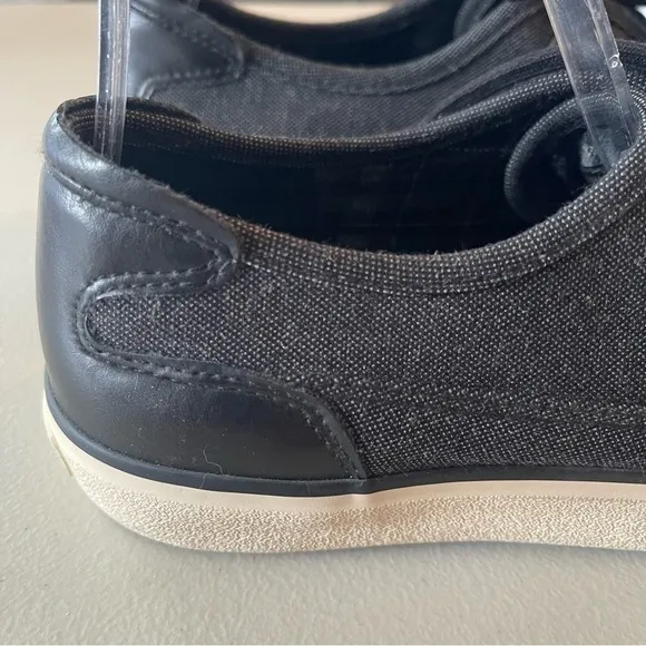 Andrew Marc memory foam sneakers black NWOT men’s size 8