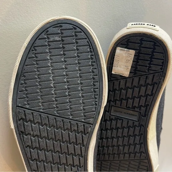 Andrew Marc memory foam sneakers black NWOT men’s size 8