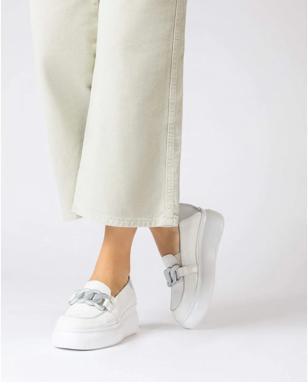 'Begin' women's moccasin - white