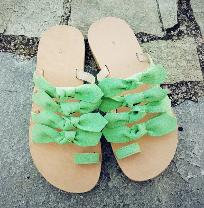 Bow leather sandals