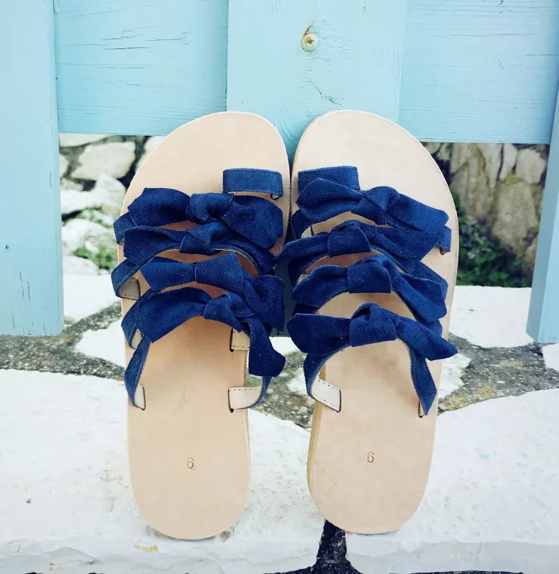 Bow leather sandals