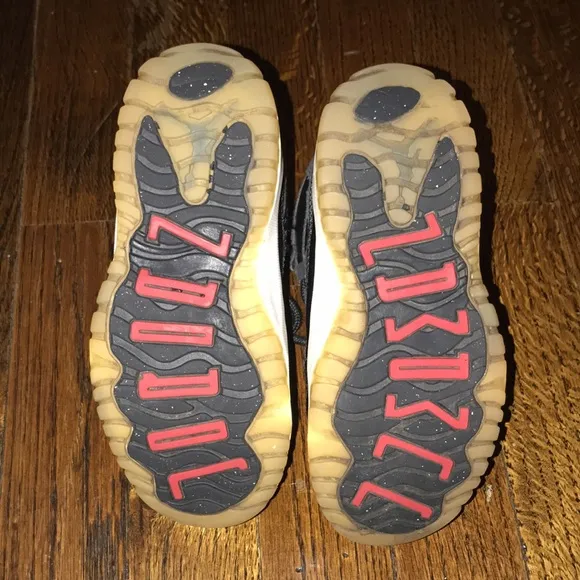 Boys sneakers (Jordan 11s)