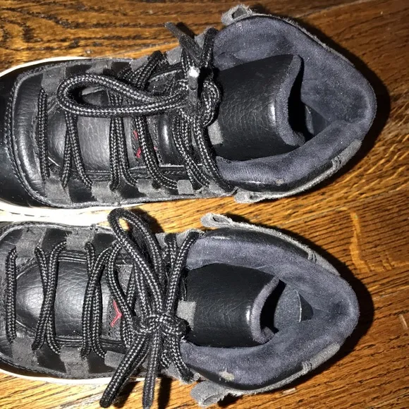 Boys sneakers (Jordan 11s)