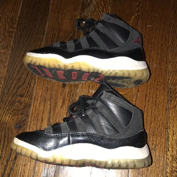 Boys sneakers (Jordan 11s)