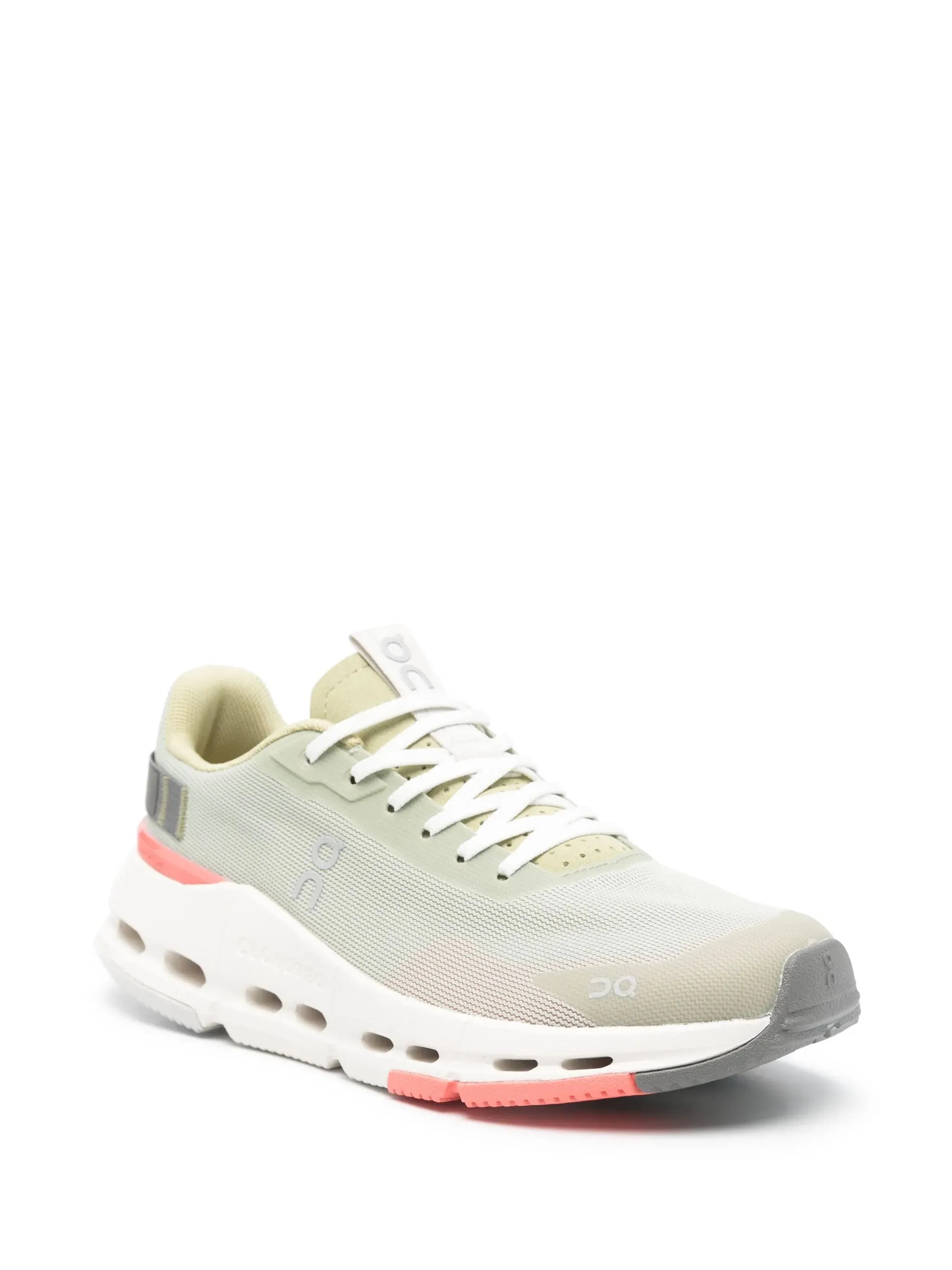 Cloudnova Sneakers