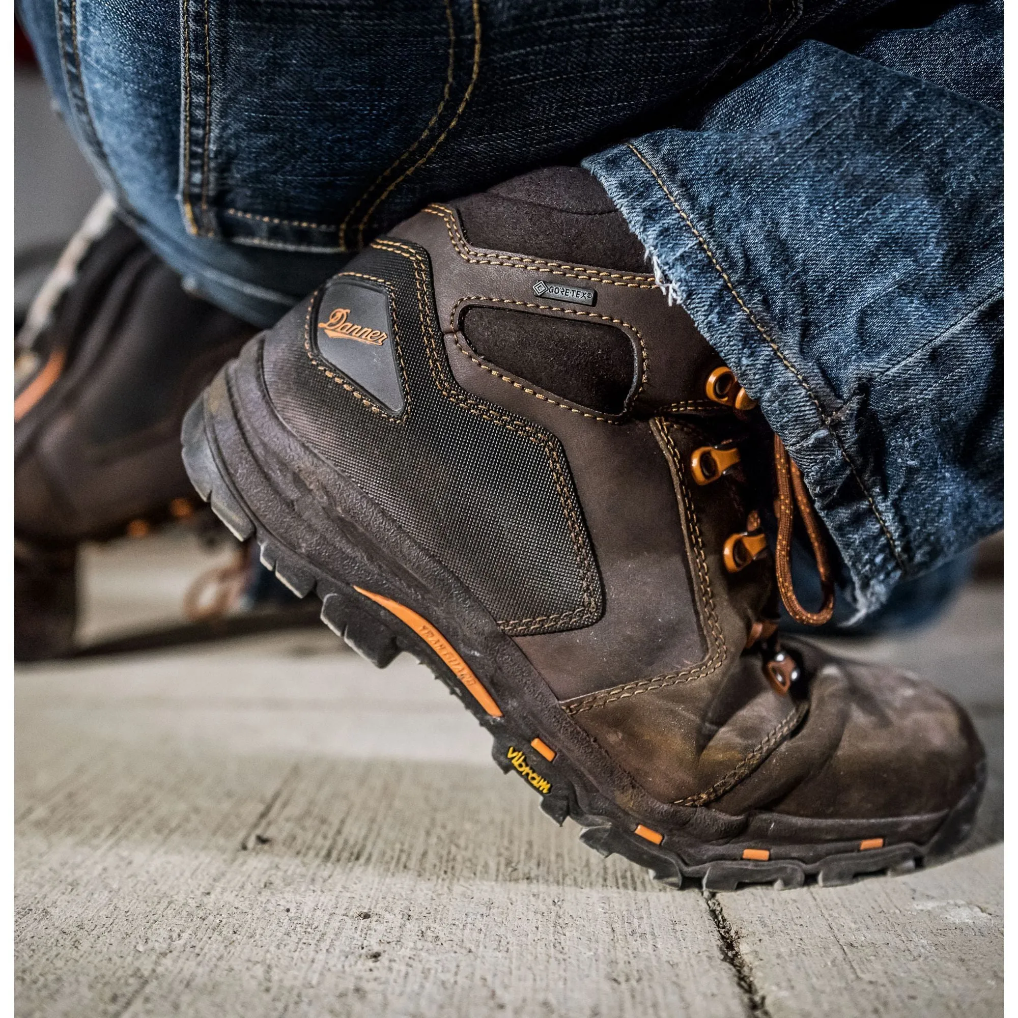 Danner Men's Vicious 4.5" Soft Toe Waterproof Work Boot - Brown - 13858
