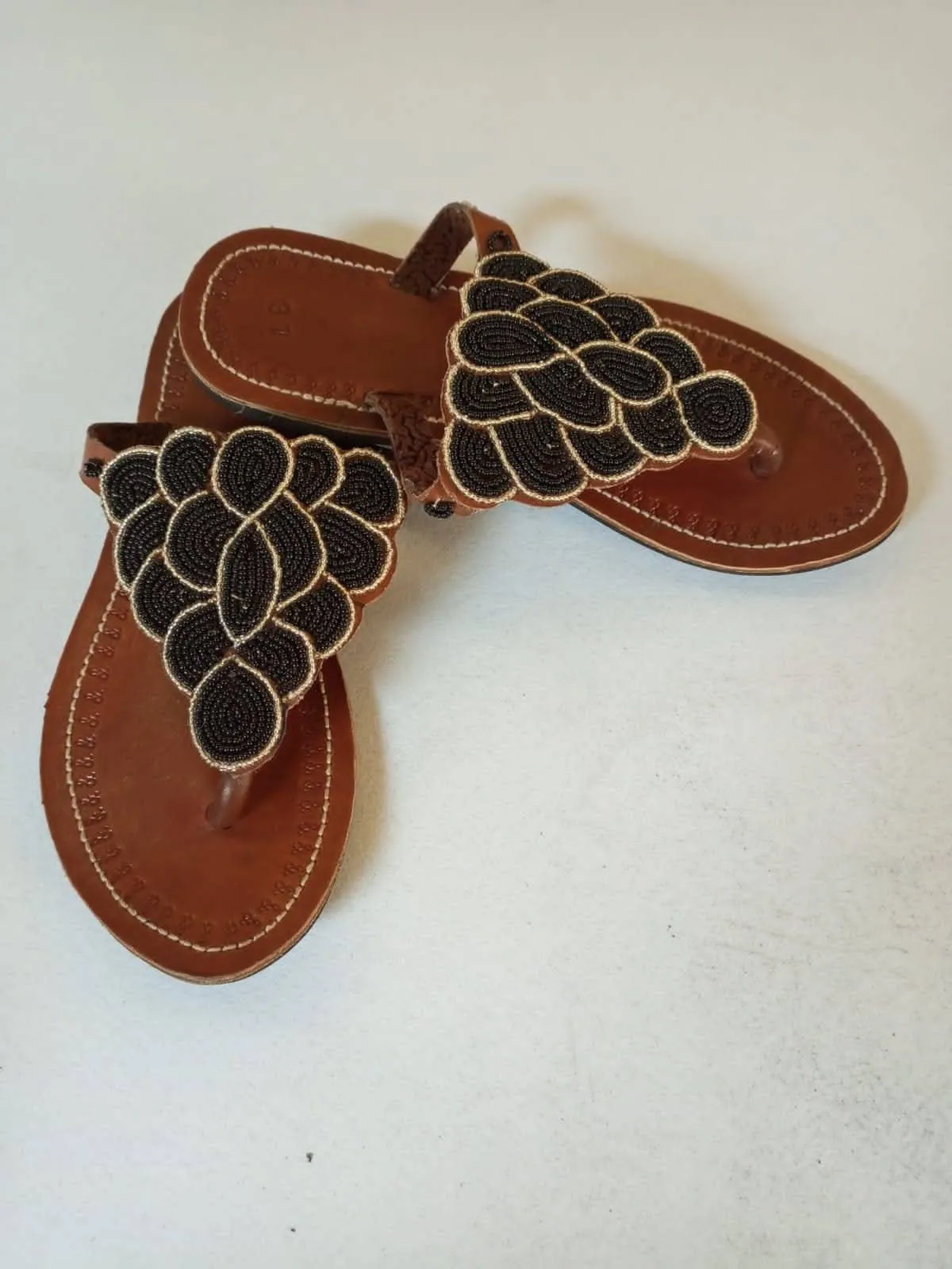 Handmade African Beaded Sandals/Authentic Maasai-Style Leather Flip-Flops Women/Boho Beach Sandals/Comfortable Summer Sandal African Gifts