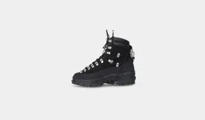 HIKING BOOTS