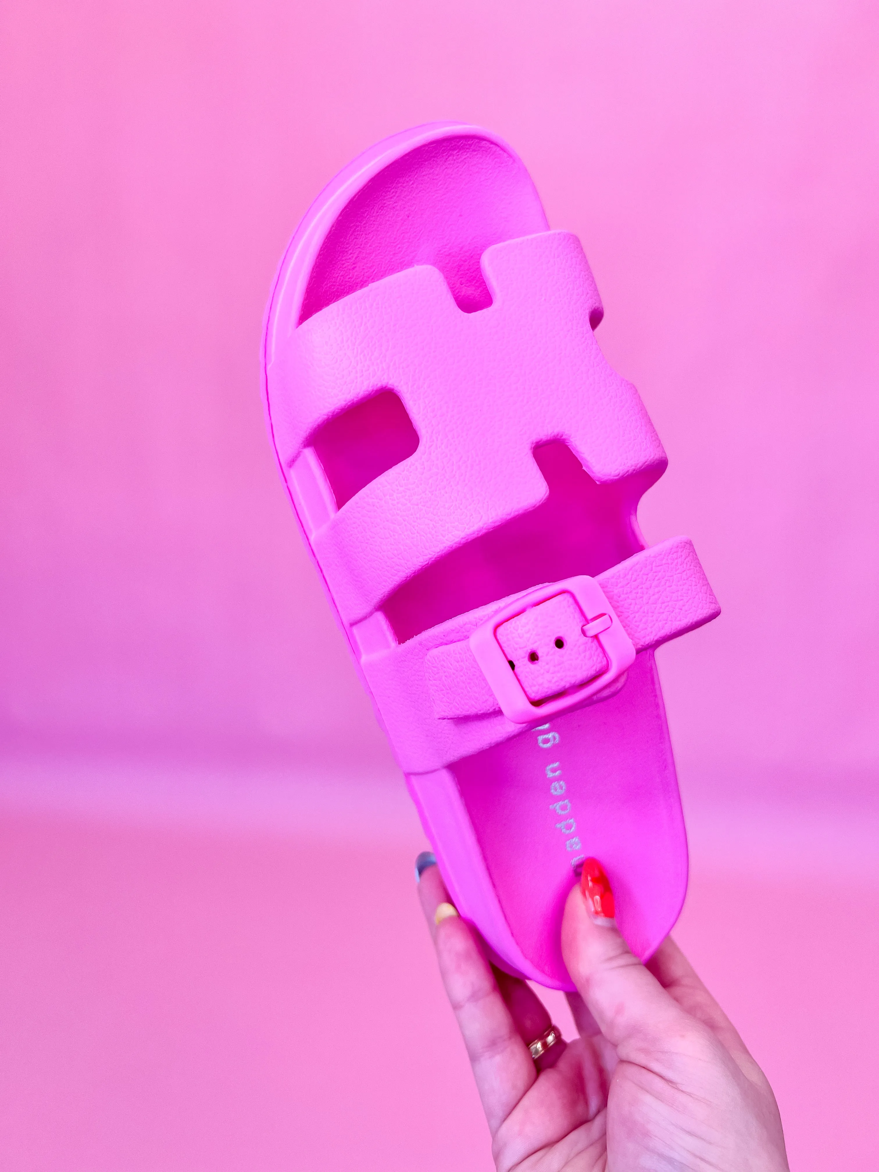 [Madden Girl] Darling Hot Pink Sandal
