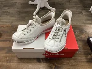 Rieker L32F1-80 Slip On Sneaker