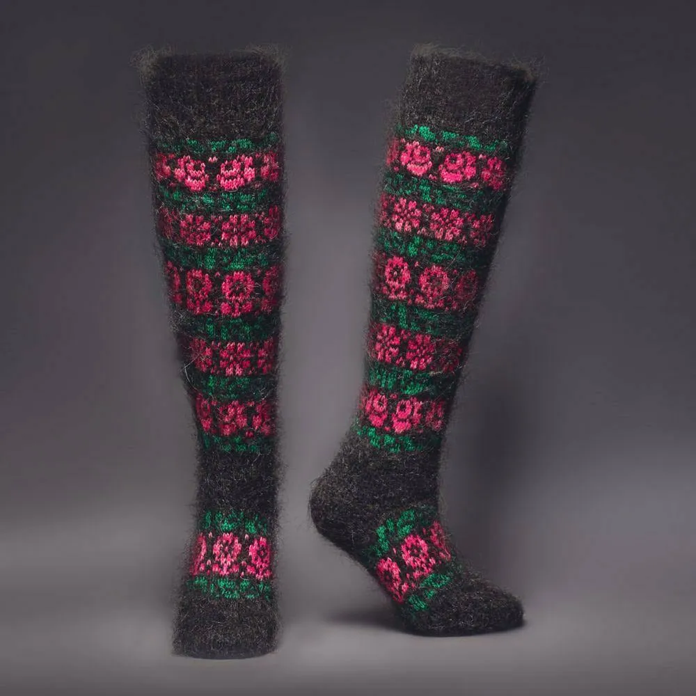 Siberia Spirit Bountiful Blossoms Under-the-Knee Socks