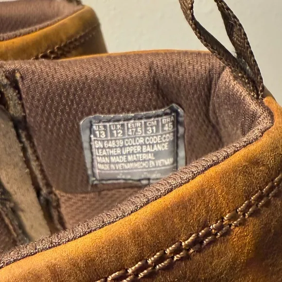 Skechers Men’s Brown Leather Work Boots with Inner Zipper Resment Korver