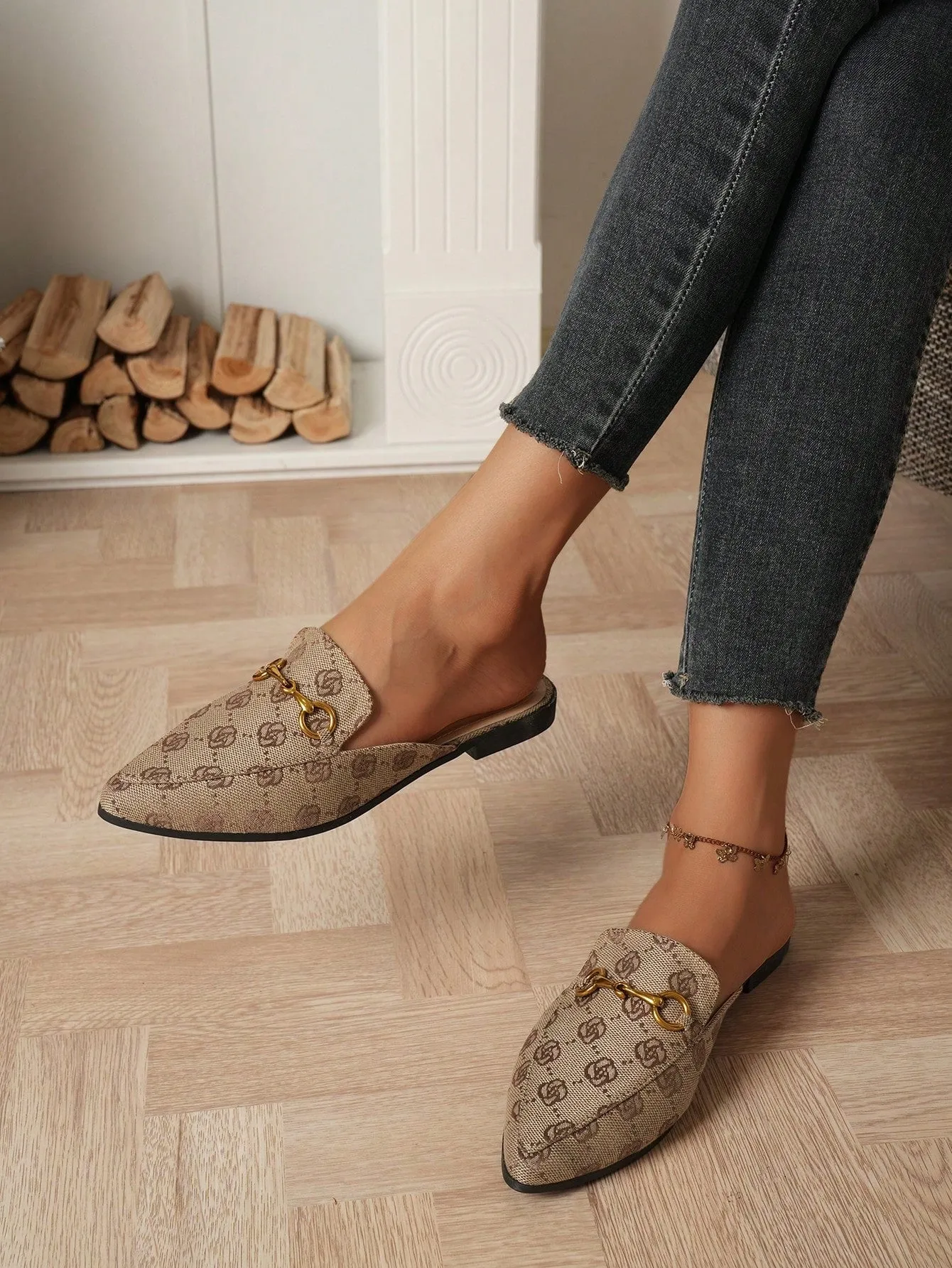 Slip-On Pointed Loafers