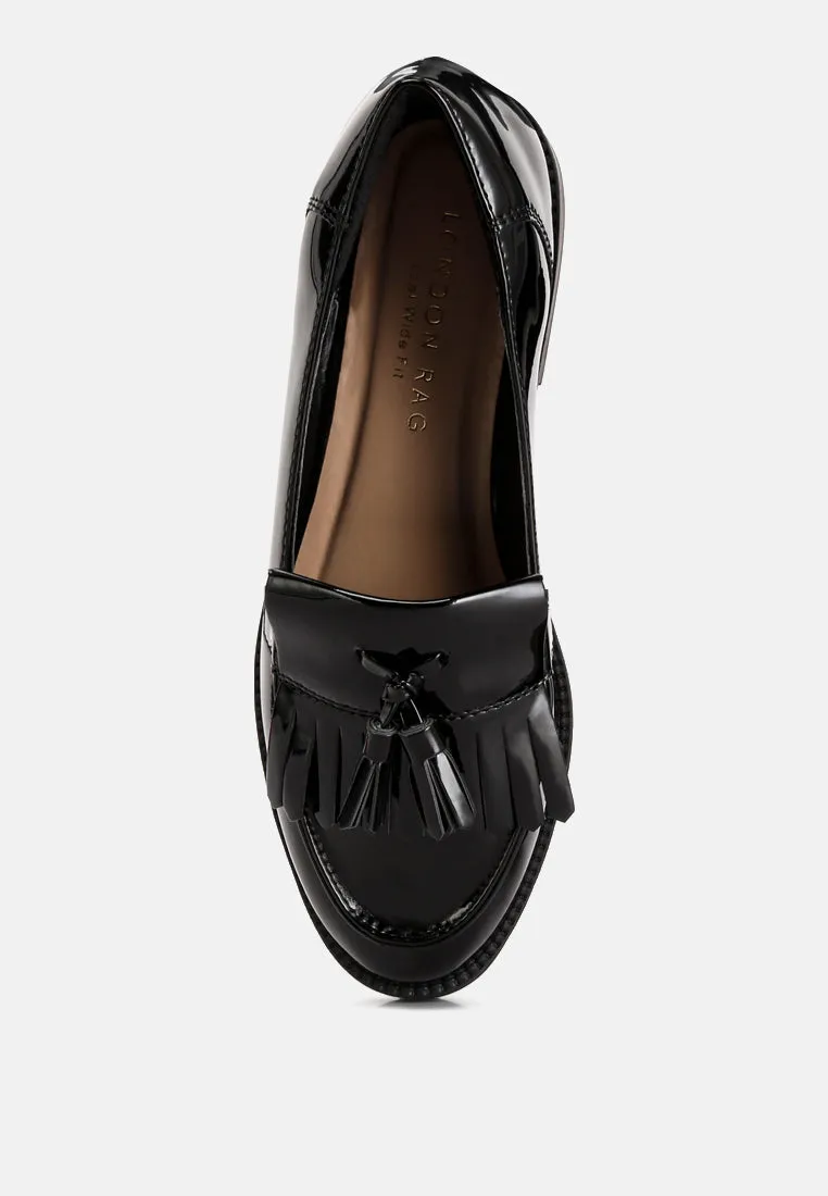 Tassel Detail Patent Loafers By Ruw