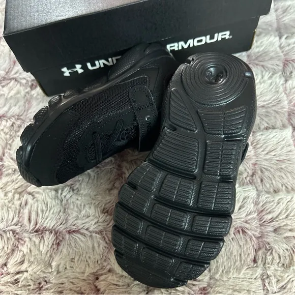 Under Armour Little Kids Assert Sneakers Size 8