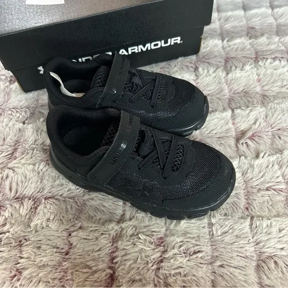 Under Armour Little Kids Assert Sneakers Size 8