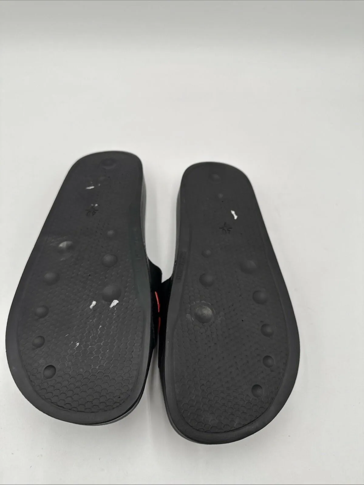 VALENTINO BY MARIO Black/Red Leather Logo Slide Sandals Men’s Size 7/40 - Very Good