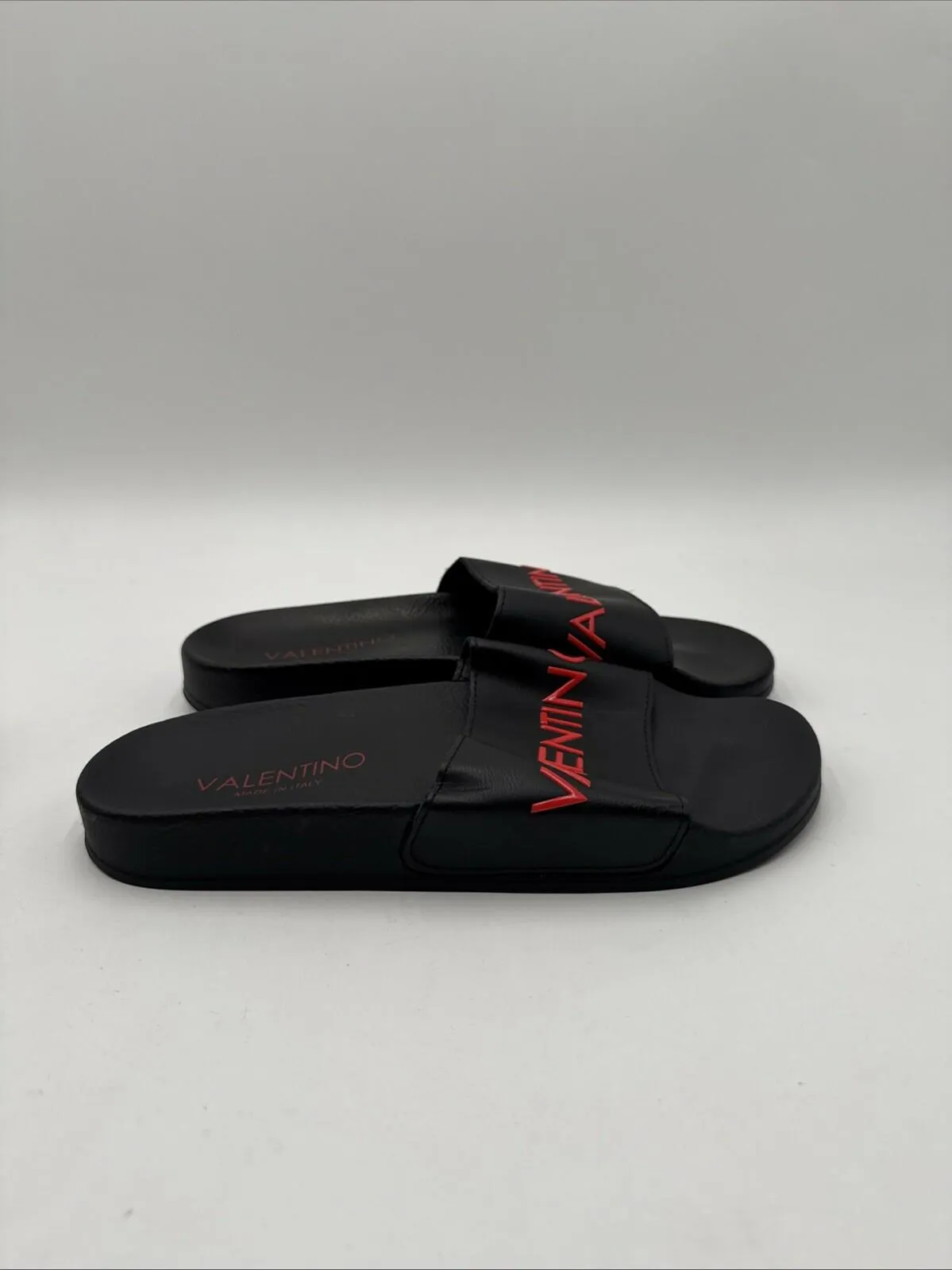 VALENTINO BY MARIO Black/Red Leather Logo Slide Sandals Men’s Size 7/40 - Very Good